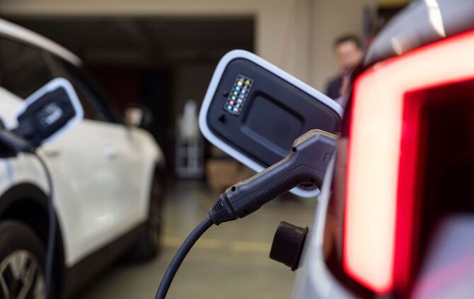 E-Autos als mobile Energiespeicher für Haus und Stromnetz