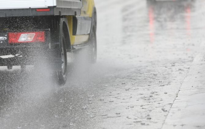 Der Wetterdienst warnt vor Starkregen (Symbolfoto).