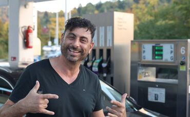 Marco Mazzei von der OIL-Tankstelle in Remshalden hat eine klare Meinung zum Ärger der Menschen über die hohen Preise.