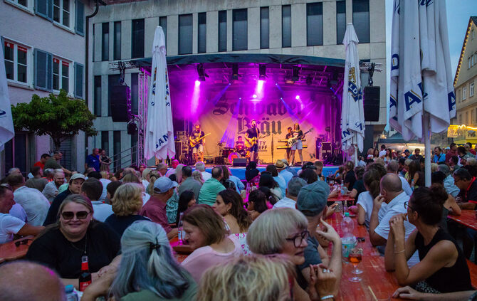 Musik und volle Bierbänke beim City-Treff 2026 auf dem Marktplatz. Jetzt kam es im Gemeinderat zum Schwur: Wird auch nächstes Ja