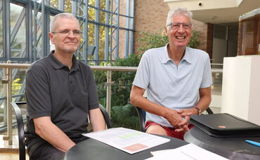 Die Waiblinger Werner Winkler (links, 62) und Uwe Olschenka (64) wollen, dass nicht ein Siebtel der Stimmen unter den Tisch fäll