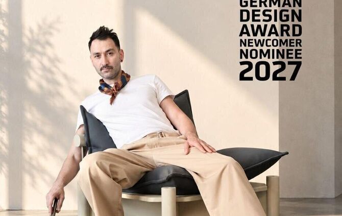 Der Schorndorfer Designer Weiso Alweis auf dem von ihm entworfenen Majlis-Sitz. Für seine Arbeit ist der 38-Jährige schon zum zw