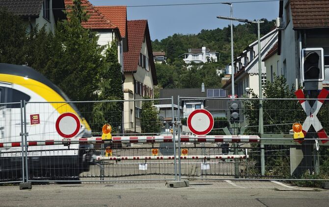 Der Bahnübergang Gleisstraße wird wohl noch längere Zeit geschlossen bleiben.