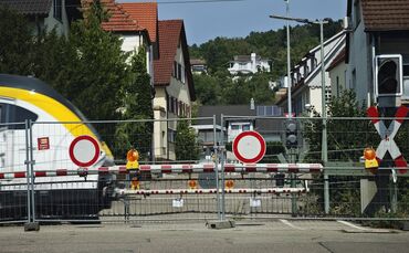 Der Bahnübergang Gleisstraße wird wohl noch längere Zeit geschlossen bleiben.