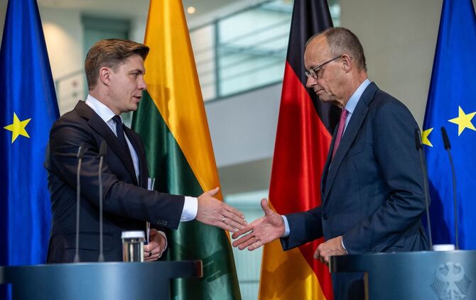 Litauens Ministerpräsident Sinkevicius bei Kanzler Merz