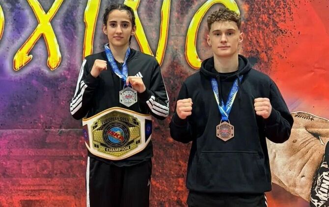 Simon Hemminger hat sich mit starken Leistungen für die Kickbox-WM in Madrid qualifiziert. Nun hofft der 17-Jährige auf Unterstü