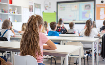 Kinder in einer Grundschule (Symbolfoto).