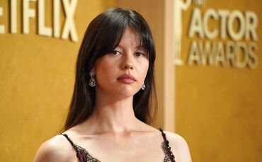 Mia Goth