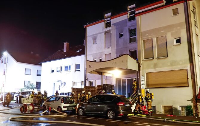 Ein Mehrfamilienhaus in Backnang musste nach einem Brand evakuiert werden.