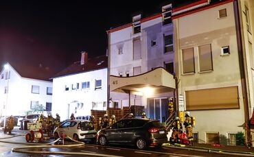 Ein Mehrfamilienhaus in Backnang musste nach einem Brand evakuiert werden.