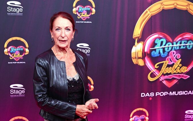 Premiere Pop-Musical "& Julia"