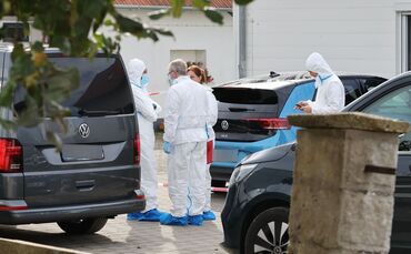 Zwei Behördenmitarbeiter bei Waffenkontrolle erschossen