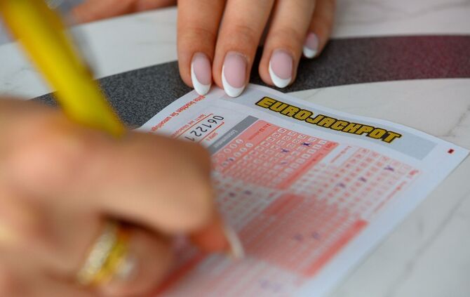 Nicht geknackt: 120 Millionen Euro bleiben im Eurojackpot