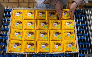 Die Ritter-Sport-Verpackung ist beim Deutschen Patent- und Markenamt registriert. (Archivbild)