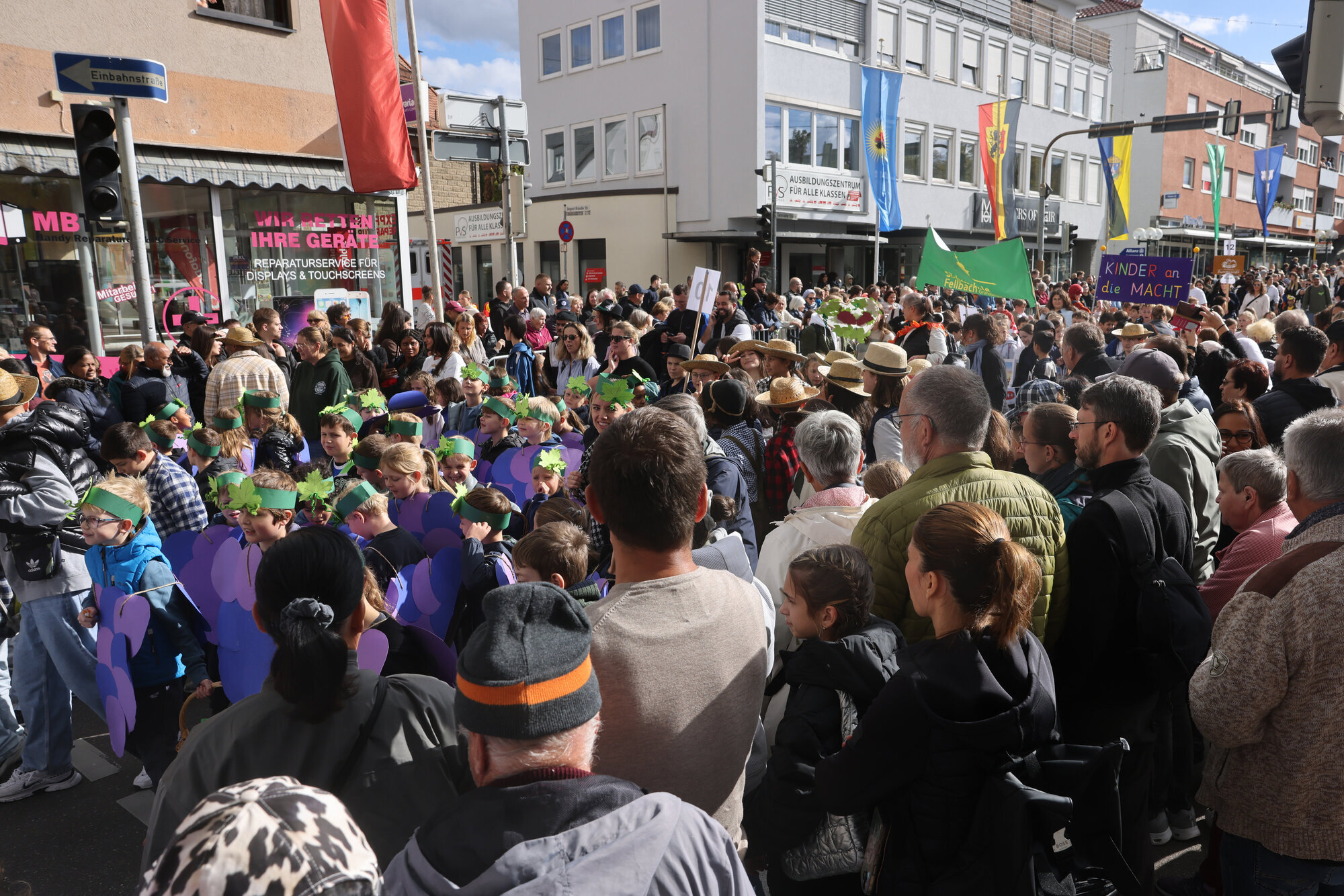 Fellbach Autumn Festival: How crowded it was at the parade - | the best ...