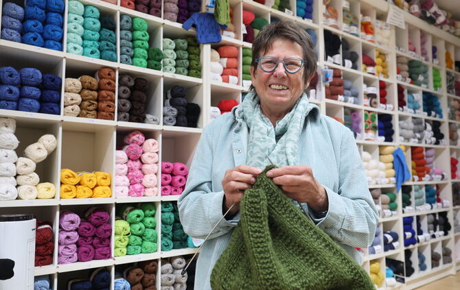Erika Geiger, Inhaberin des "Akire" Nähmaschinen und Strickstudios in Schorndorf.