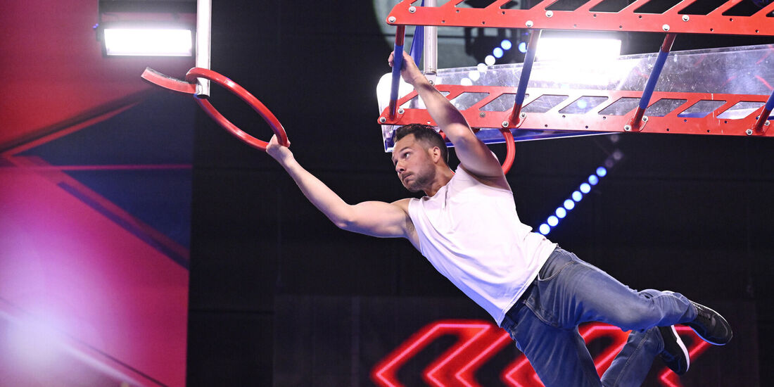Roy Sperlich in der Vorrunde von Ninja Warrior Germany.