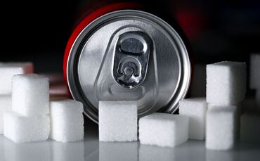 Softdrinks mit Zucker