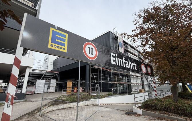 Außenansicht der neuen Edeka-Filiale.