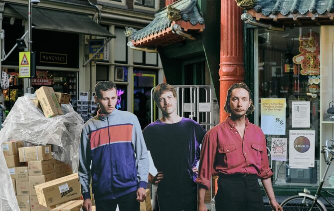 Das niederländische Trio verbindet Post-Punk, Krautrock, New Wave und experimentellen Pop.