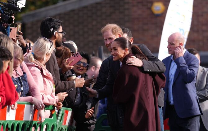 Harry und Meghan zeigen sich erstmals seit Rückkehr