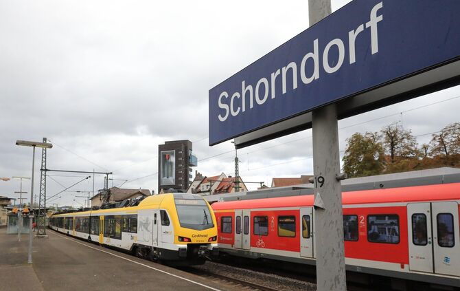 Der Bahnhopf Schorndorf wird im Herbst 2027 zwei Monate lang vom IC-Verkehr abgehängt.