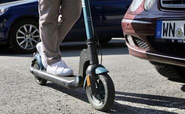 Wie bei Autofahrern hält sich auch nicht jeder E-Scooter-Fahrer an die Verkehrsregeln.