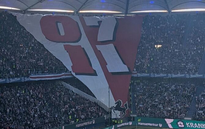 Die 0711-Choreo der VfB-Fans in Hamburg.