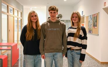 Die Schülersprecher(innen) am Georg-Büchner-Gymnasium: Selma Port, Janis Riegger und Layla Rapp (von links).