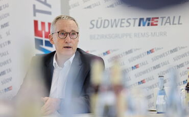 Michael Prochaska, Vorsitzender der Südwestmetall-Bezirksgruppe, geht in den Ruhestand und legt das Ehrenamt nieder.