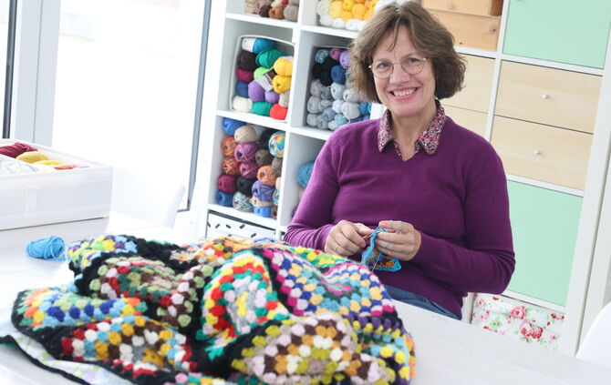 Häkeln: Maren Thomä kennt sich mit dem Trend-Hobby aus.