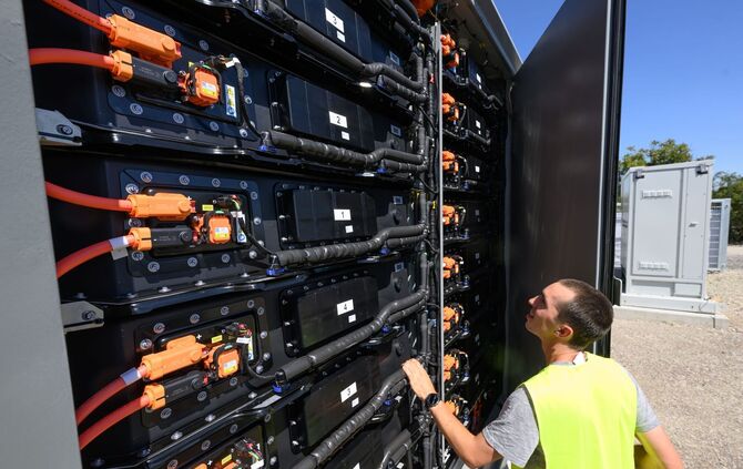 Batteriespeicher geht in Betrieb