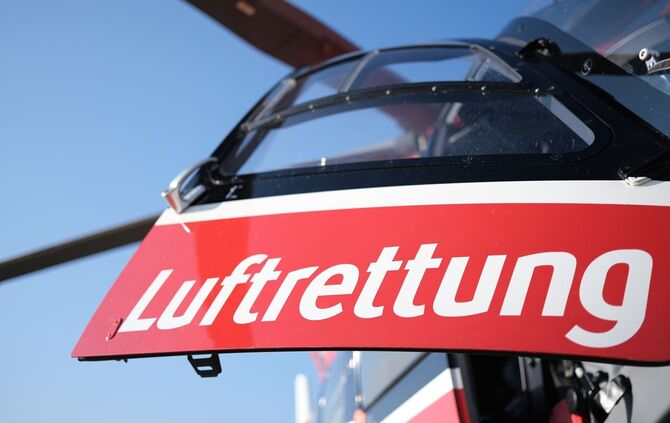 Ein Hubschrauber war an der Unfallstelle im Einsatz. (Symbolbild)