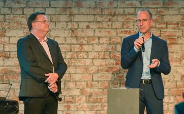 IHK-Präsident Claus Paal (links) und Geschäftsführer Markus Beier.