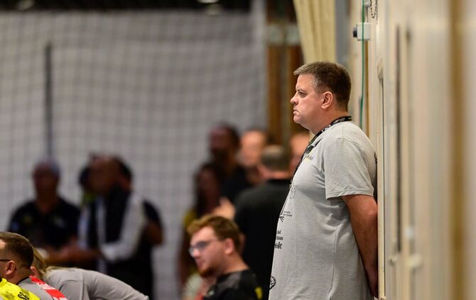 Schwere Zeiten für die SG Weinstadt und Trainer Jochen Klingler: Das Verletzungspech bleibt dem Handball-Regionalligisten treu.