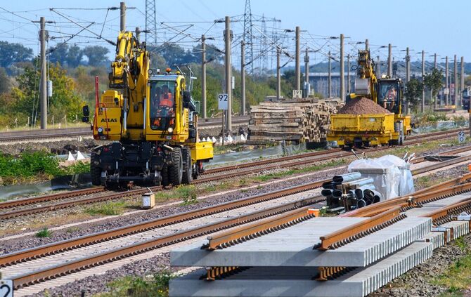 Beginn der Bahn-Bauarbeiten zwischen Hannover und Berlin