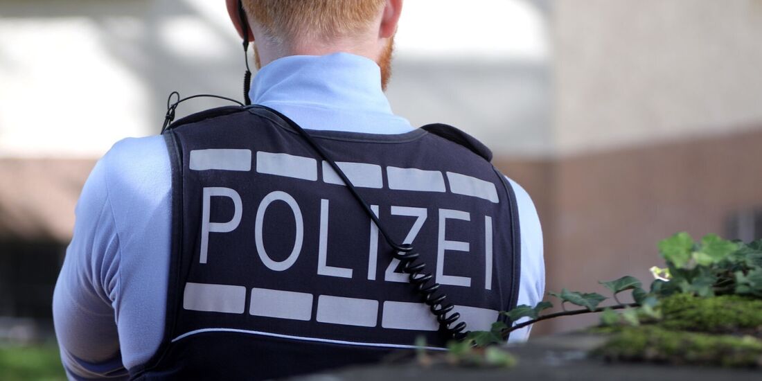 Die Polizei schließt eine rechtsextrem motivierte Tat nicht aus (Symbolfoto).