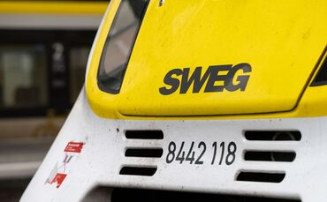 Zug des Bahnunternehmens SWEG