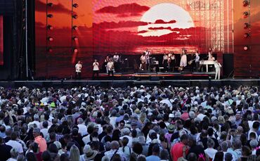 Ein Wow-Anblick: Konzert in der Aspacher WIRmachenDRUCK-Arena.