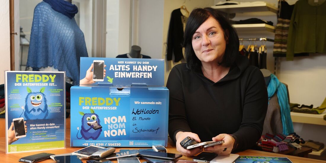 Umweltschutz und Gerechtigkeit: Krystin Müller erklärt, warum es wichtig ist, sein altes Handy zum Recycling zu bringen.