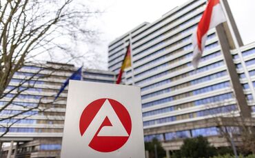 Die Zahl der Arbeitslosen in Deutschland ist im Oktober um 40.000 gesunken. (Archivbild)