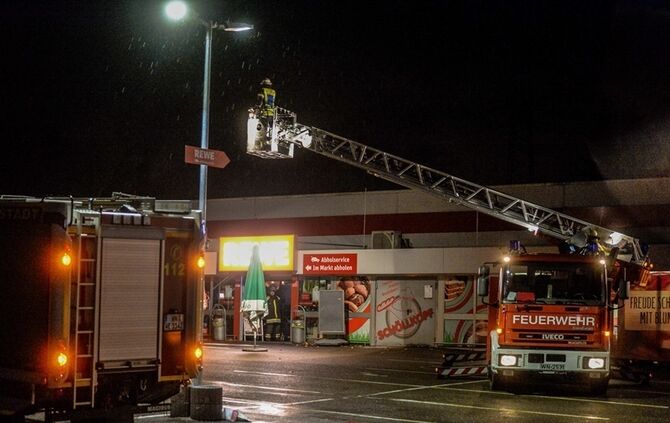 Wasser im Rewe-Markt_7