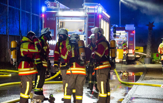 Großbrand in Gärtnerei - Bild 11_10