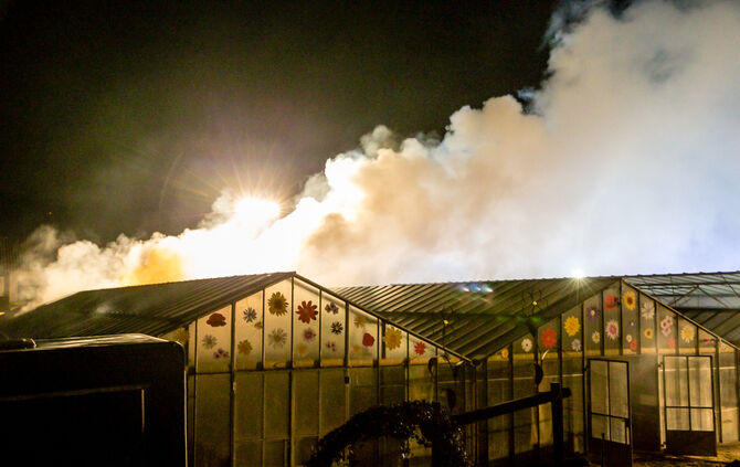 Großbrand in Gärtnerei - Bild 12_11