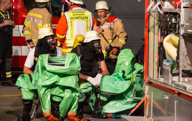 Großeinsatz der Feuerwehr - Bild 41_3