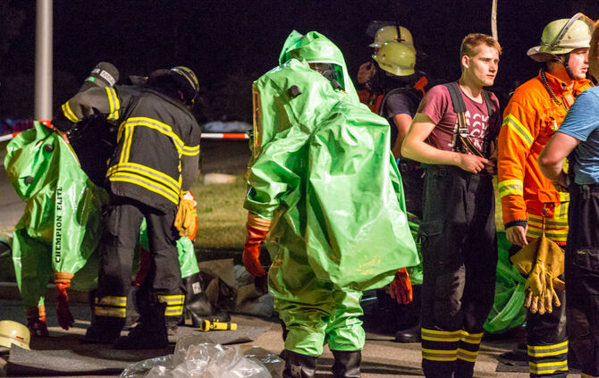 Großeinsatz der Feuerwehr - Bild 08_35