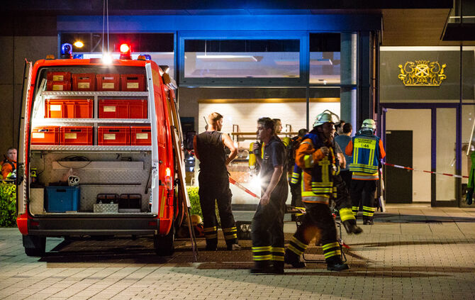 Großeinsatz der Feuerwehr - Bild 04_39