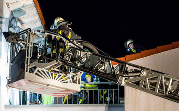 Brand auf Dach - Bild 05_0