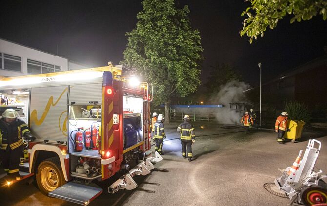 Schulhof in Winnenden brennt_1