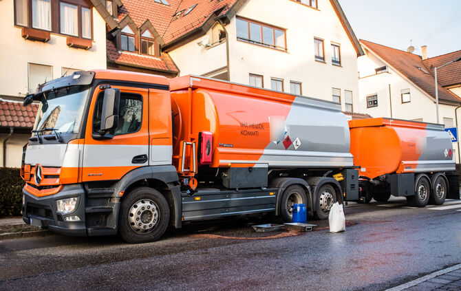 Heizöl ausgelaufen: Ortsdurchfahrt gesperrt - Bild 10_3